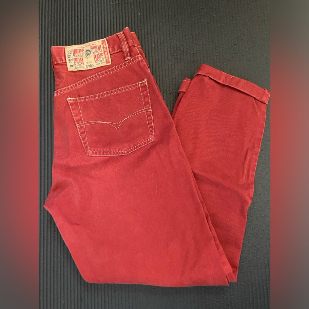 ⭐️ Host pick ⭐️ Vintage Diesel 5355 red jeans!